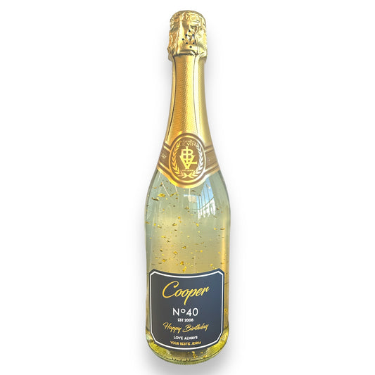 Le Vin Gold Sparkling with Cooper Label